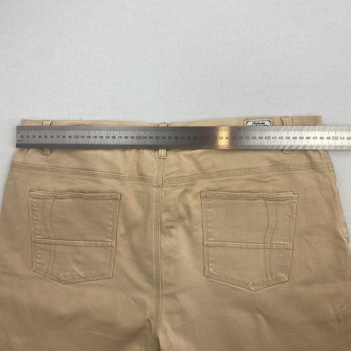 Ocean And Earth Mens Beige Shorts Size 36