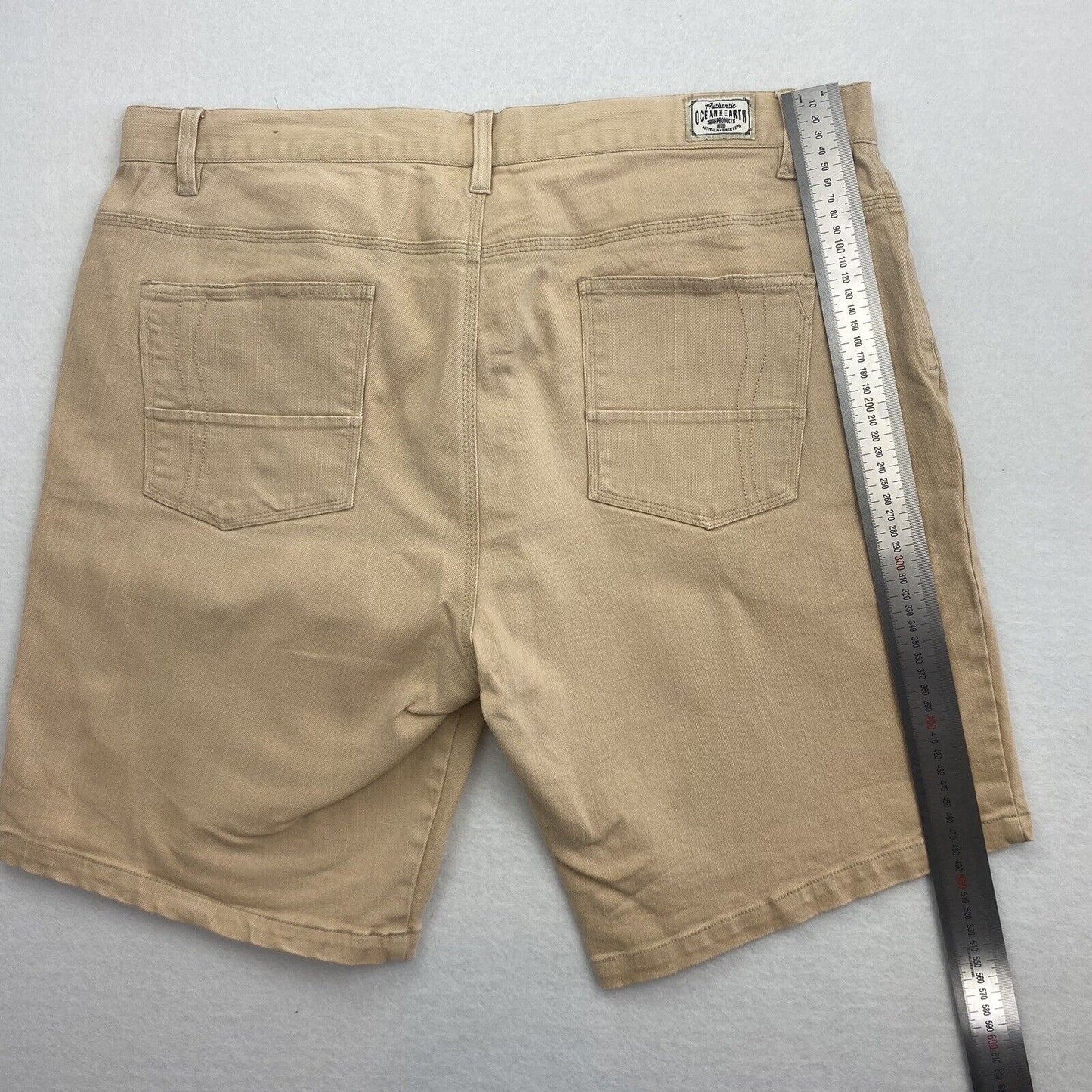 Ocean And Earth Mens Beige Shorts Size 36