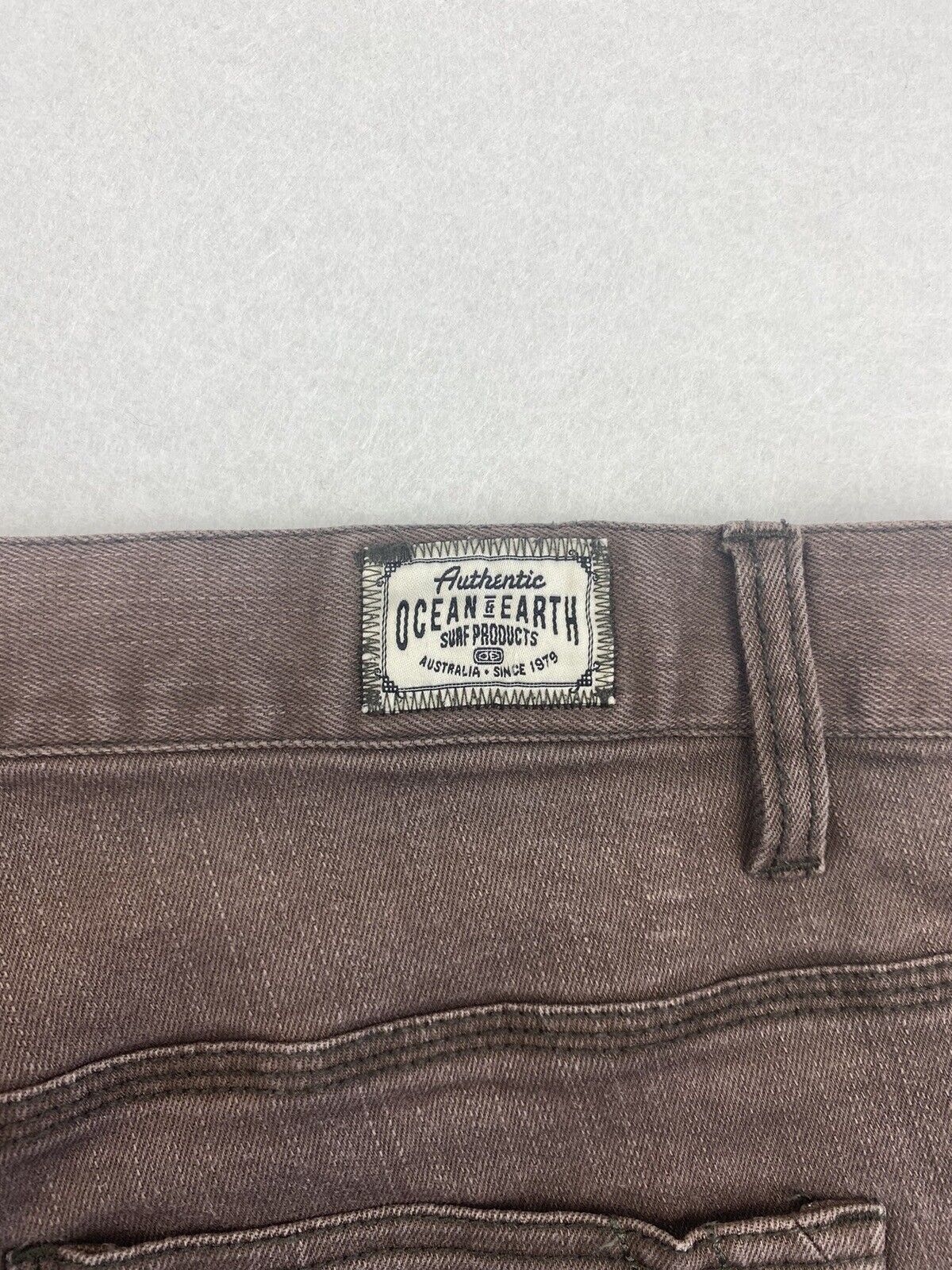 Ocean And Earth Mens Brown Shorts Size 36