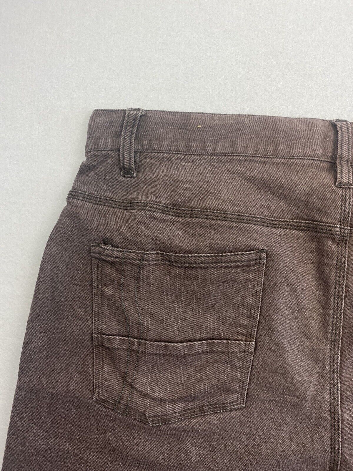 Ocean And Earth Mens Brown Shorts Size 36