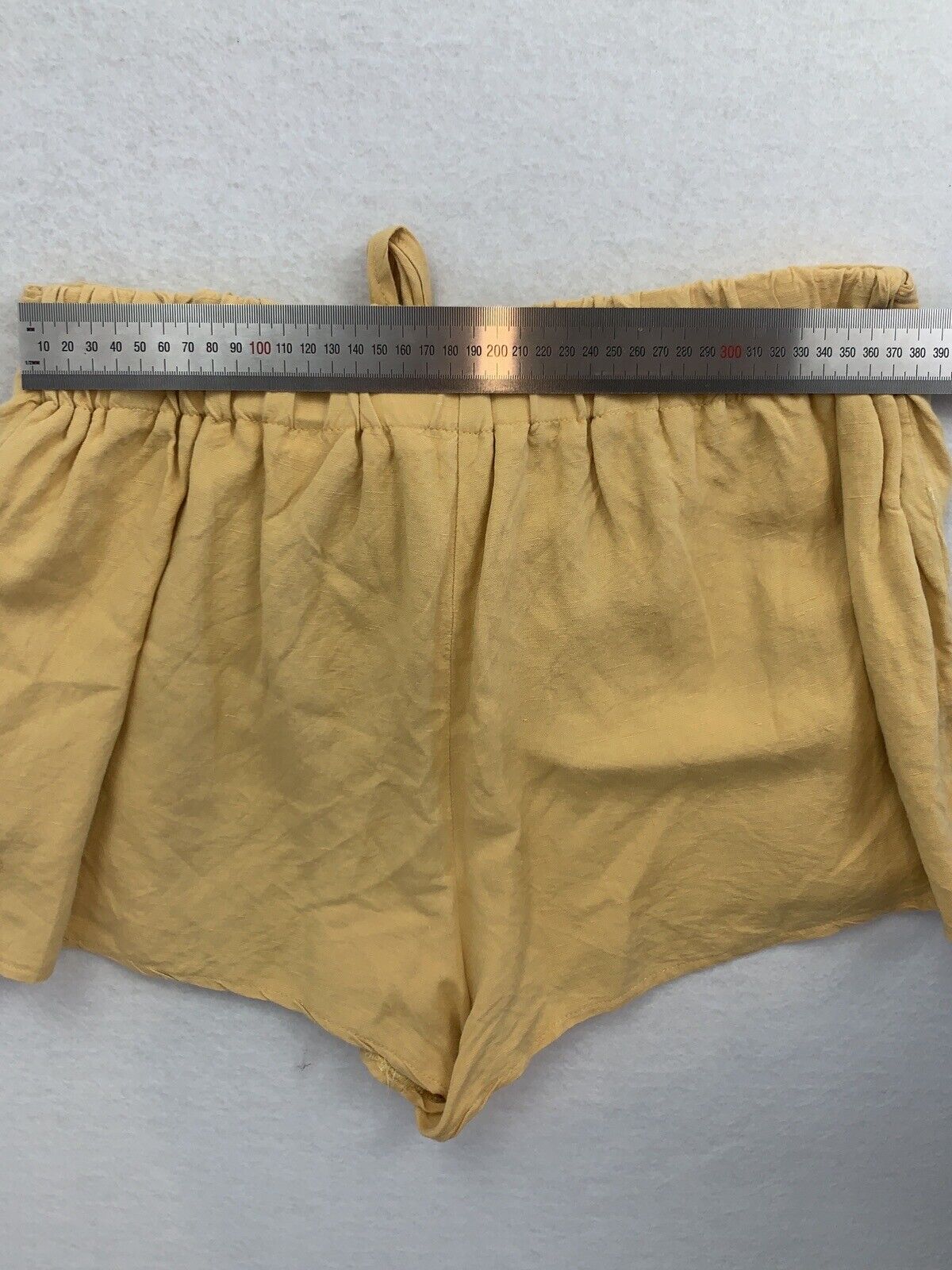 Subtitled Womens Yellow Linen Blend Shorts Size Large