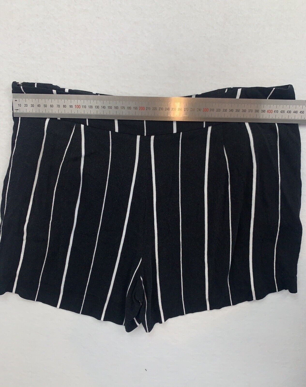 Fate Womens Black Striped Shorts Size 12