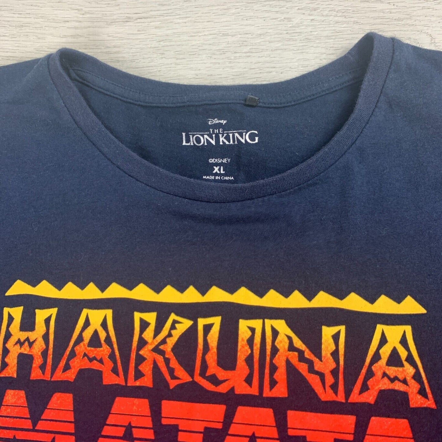 Disney The Lion King Hakuna Matata Mens Blue T-Shirt Size Large