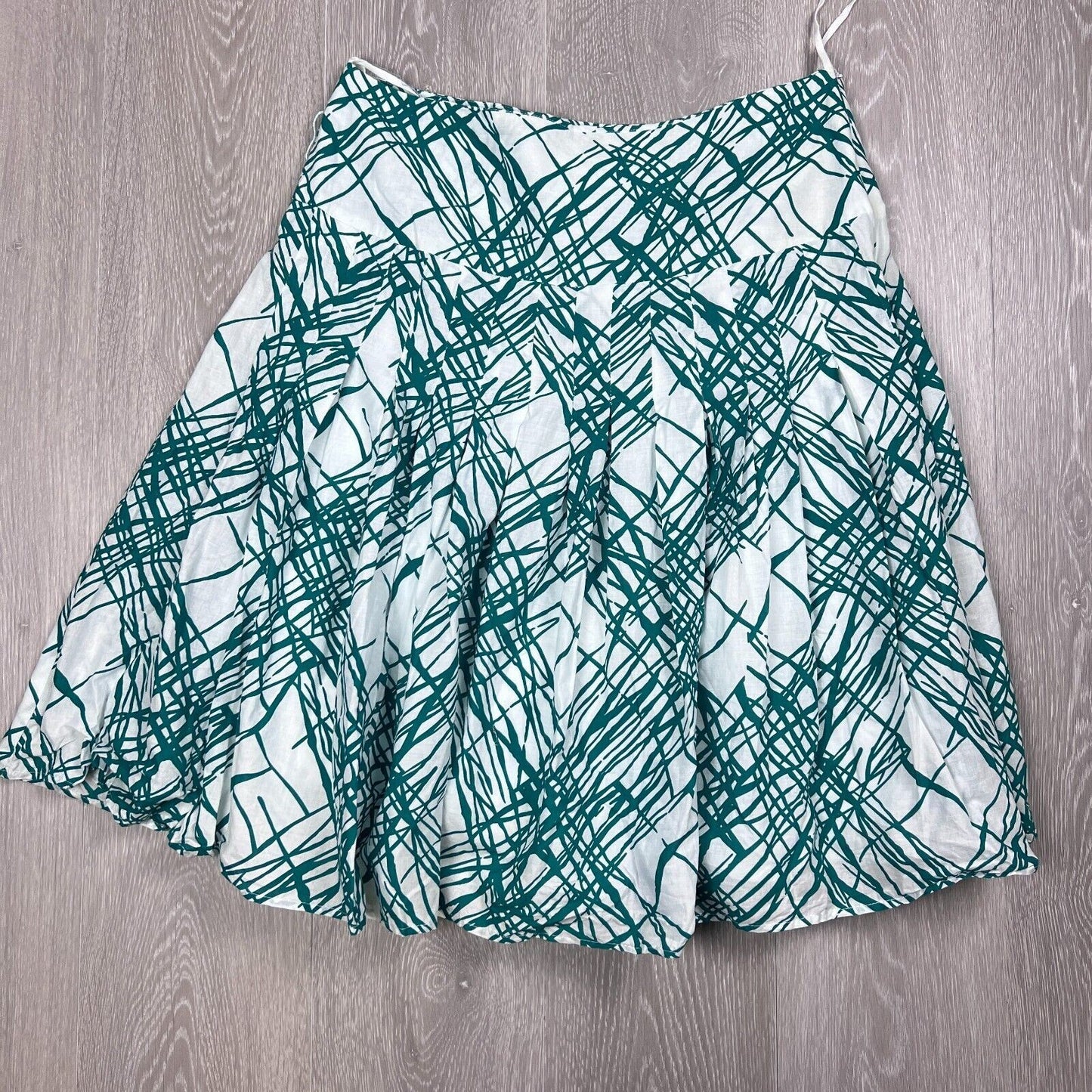 Katies Womens Pleated White & Green Skirt Size 12