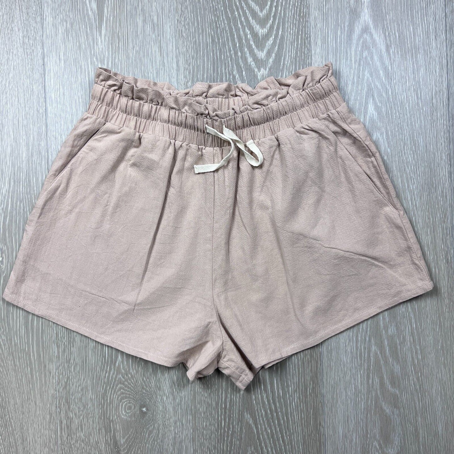 Nunui Womens Beige Casual Short Size 10