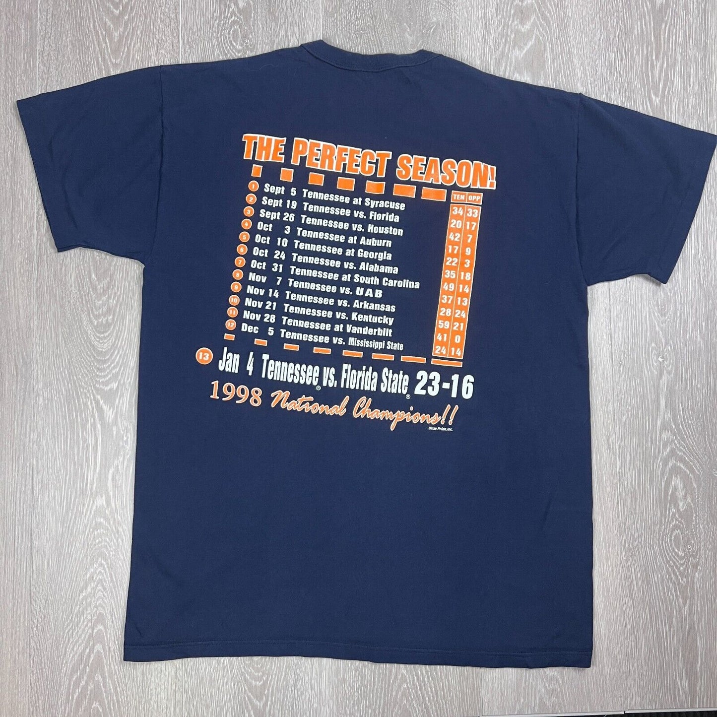 Russell Athletic University of Tennessee 1998 National Champs T-Shirt Size Large