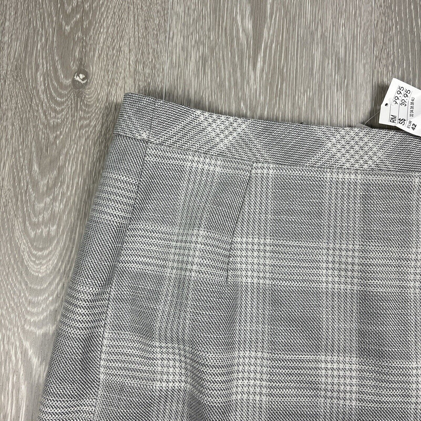 H&M Womens Grey Plaid Mini Skirt Size 14 (New)