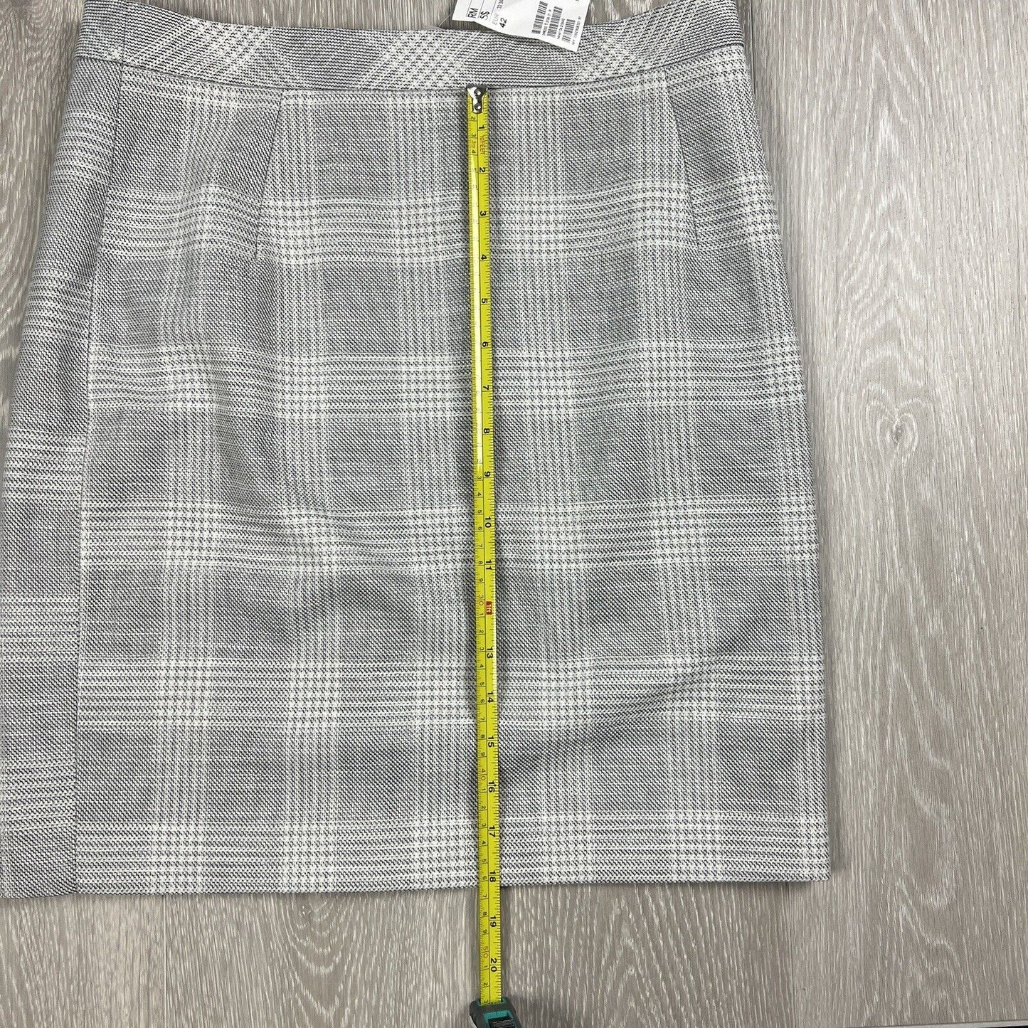 H&M Womens Grey Plaid Mini Skirt Size 14 (New)