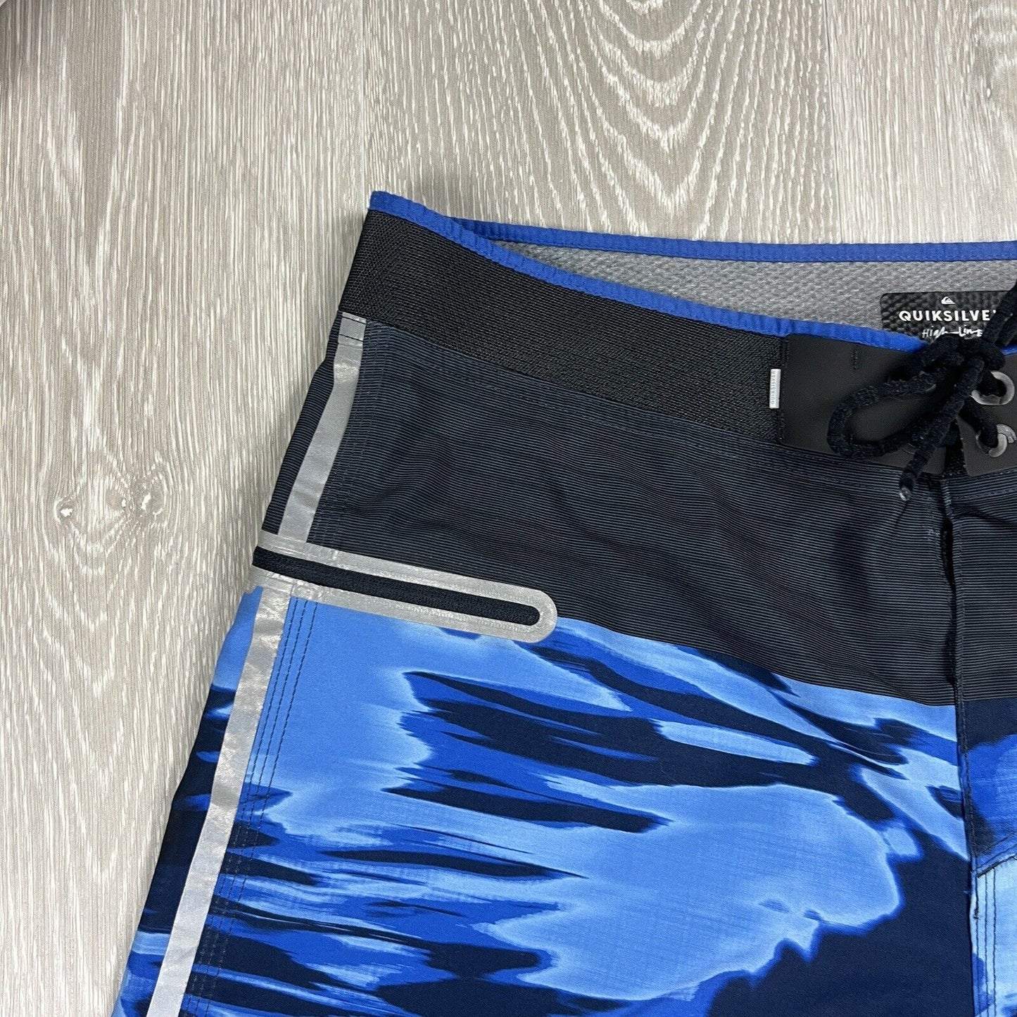 Quiksilver Mens Blue Swim Shorts Boardies Size 34