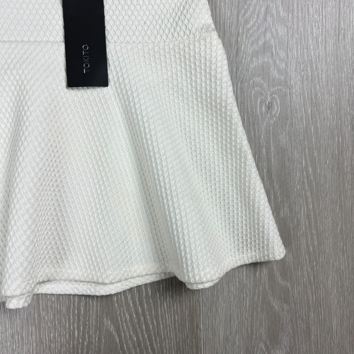 Tokito Womens White Skirt Size 10 (New)