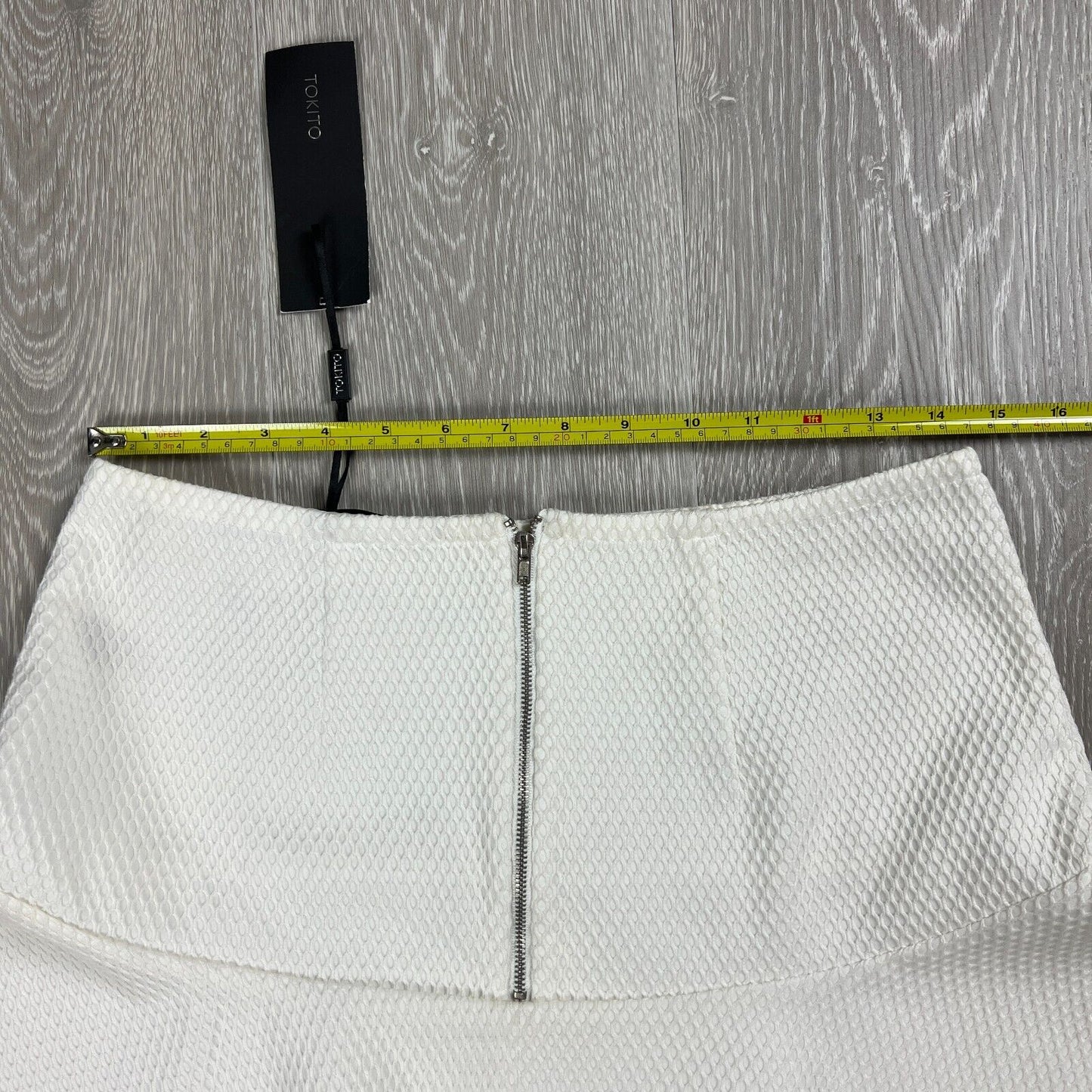 Tokito Womens White Skirt Size 10 (New)