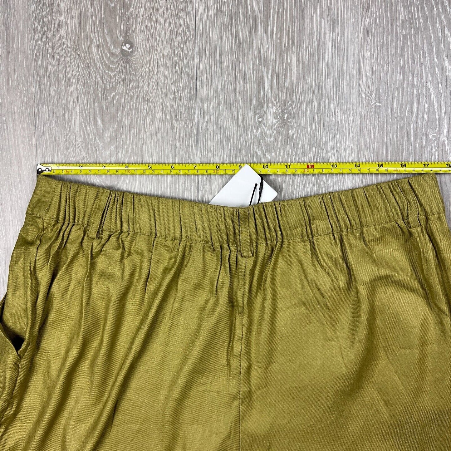 Preview Womens Linen Blend Olive Green Shorts Size 18 (New)