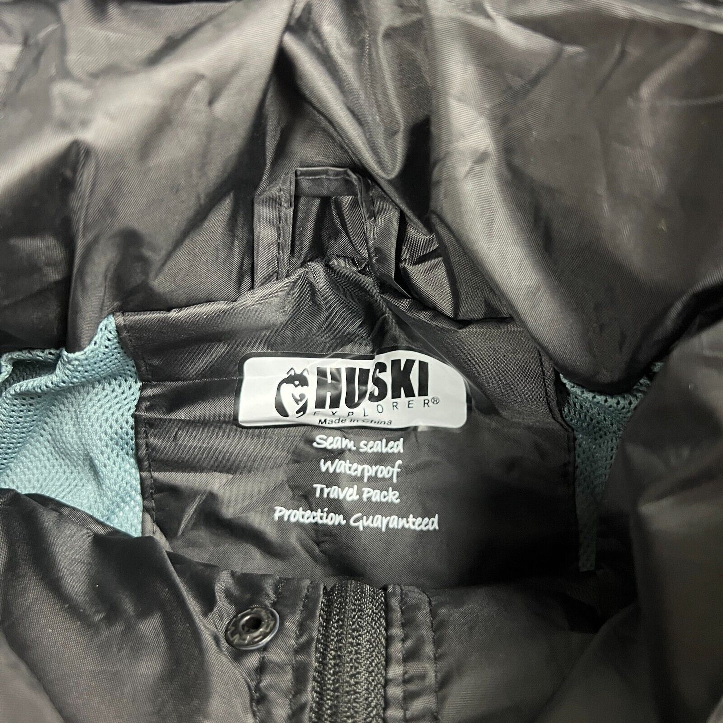 Huski Mens Stratus Packable Waterproof Jacket Black size Large (New)