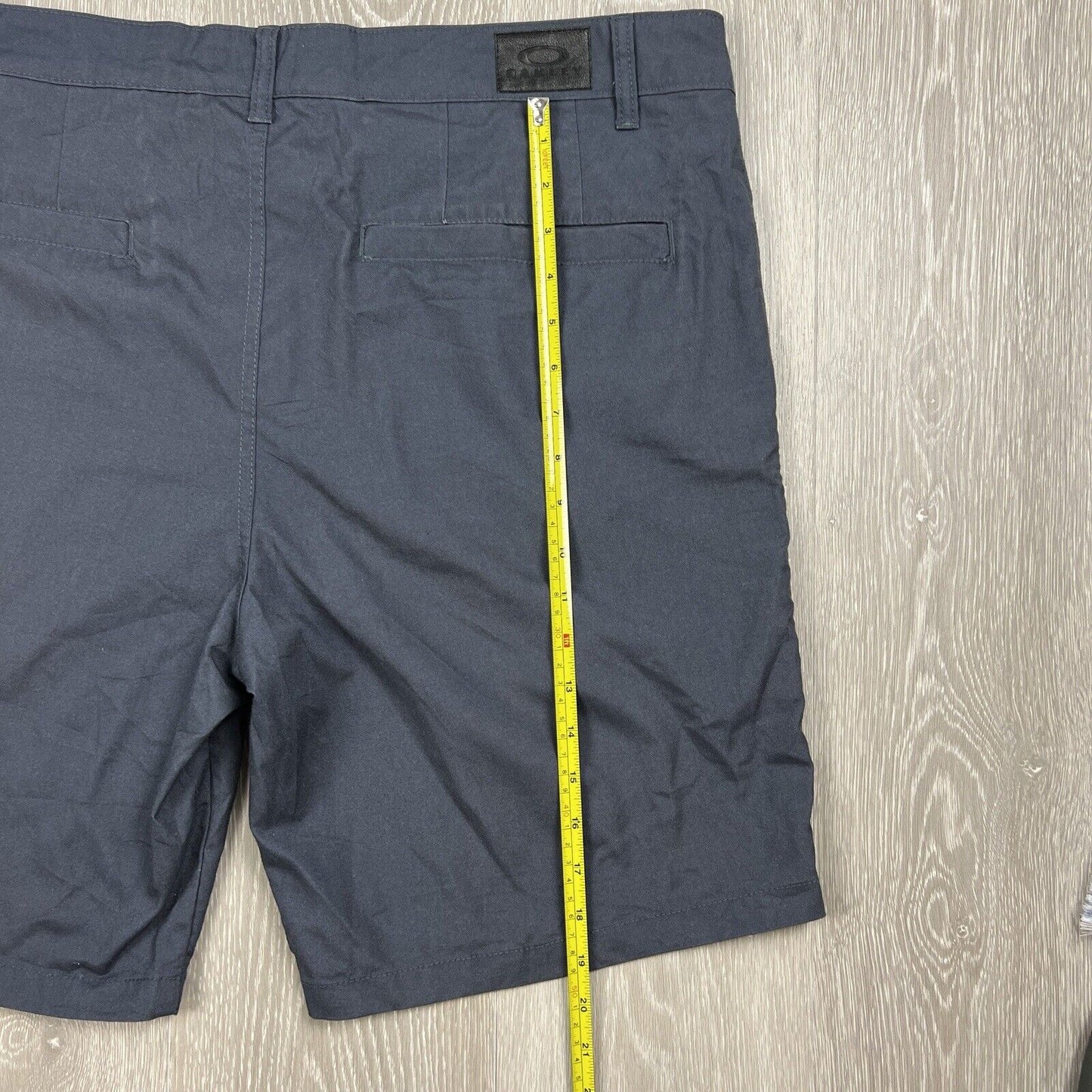 Oakley Mens Blue-Grey Chino Shorts Size 38