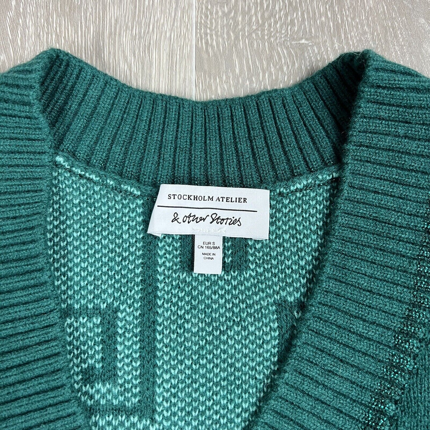 Stockholm Atelier & Other Stories  Women’s Green V-Neck Jumper Size Small