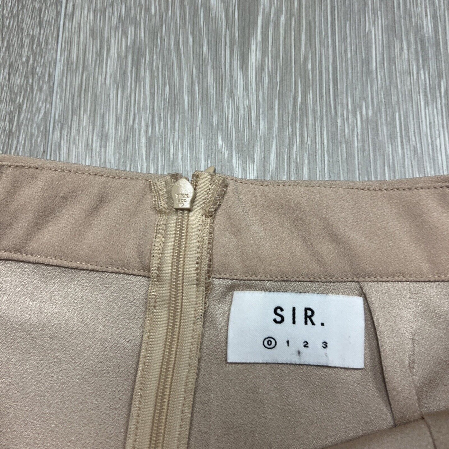 Sir. The Label Womens Beige Shorts Size 0