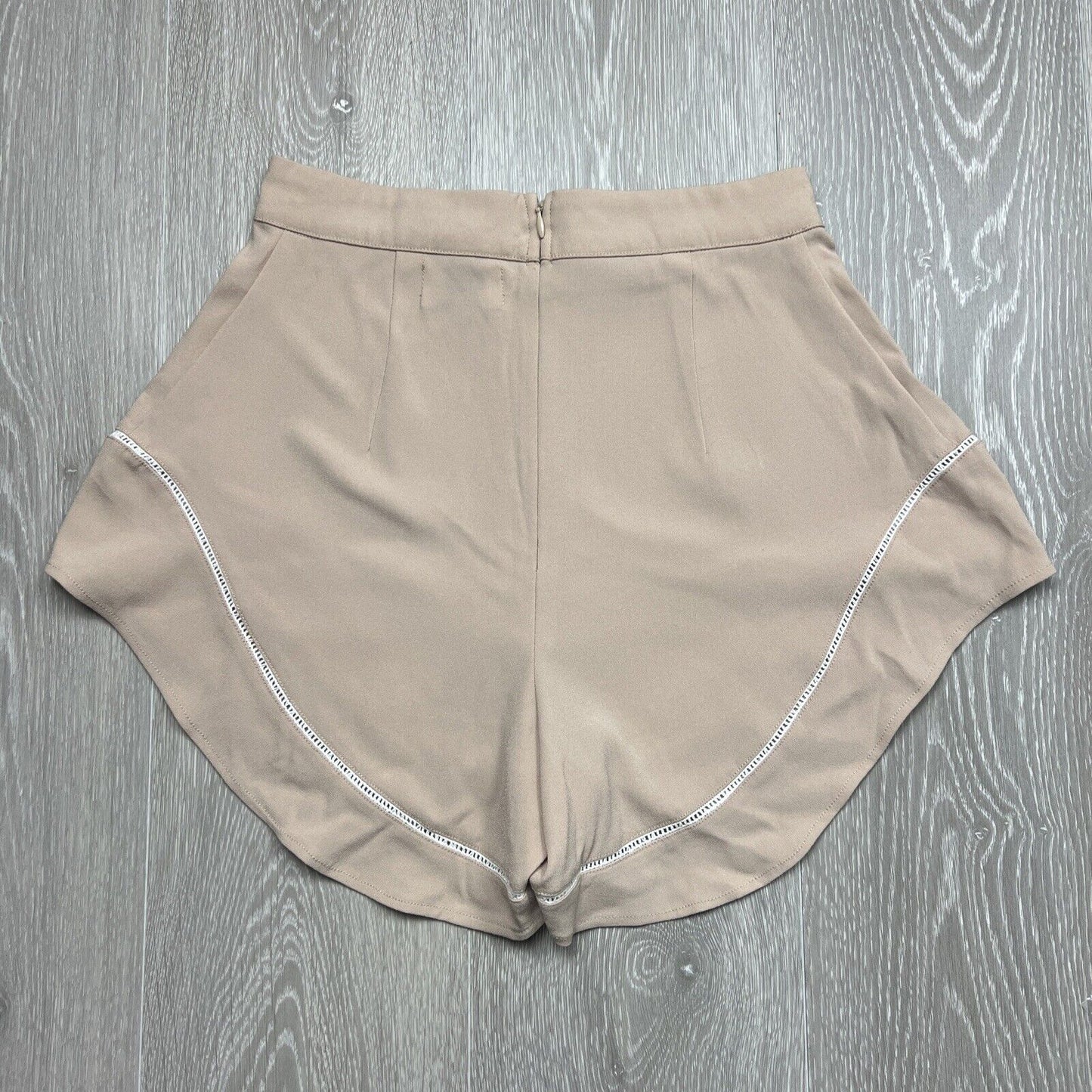 Sir. The Label Womens Beige Shorts Size 0