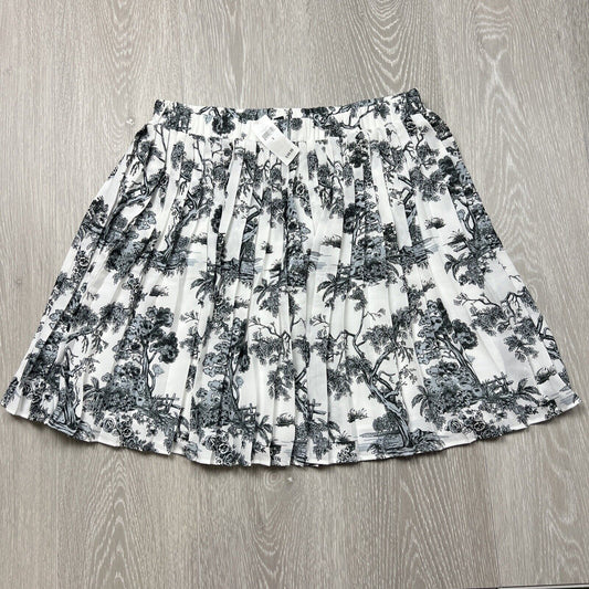 Banana Republic Womens Pleated Skirt Size Small (New)