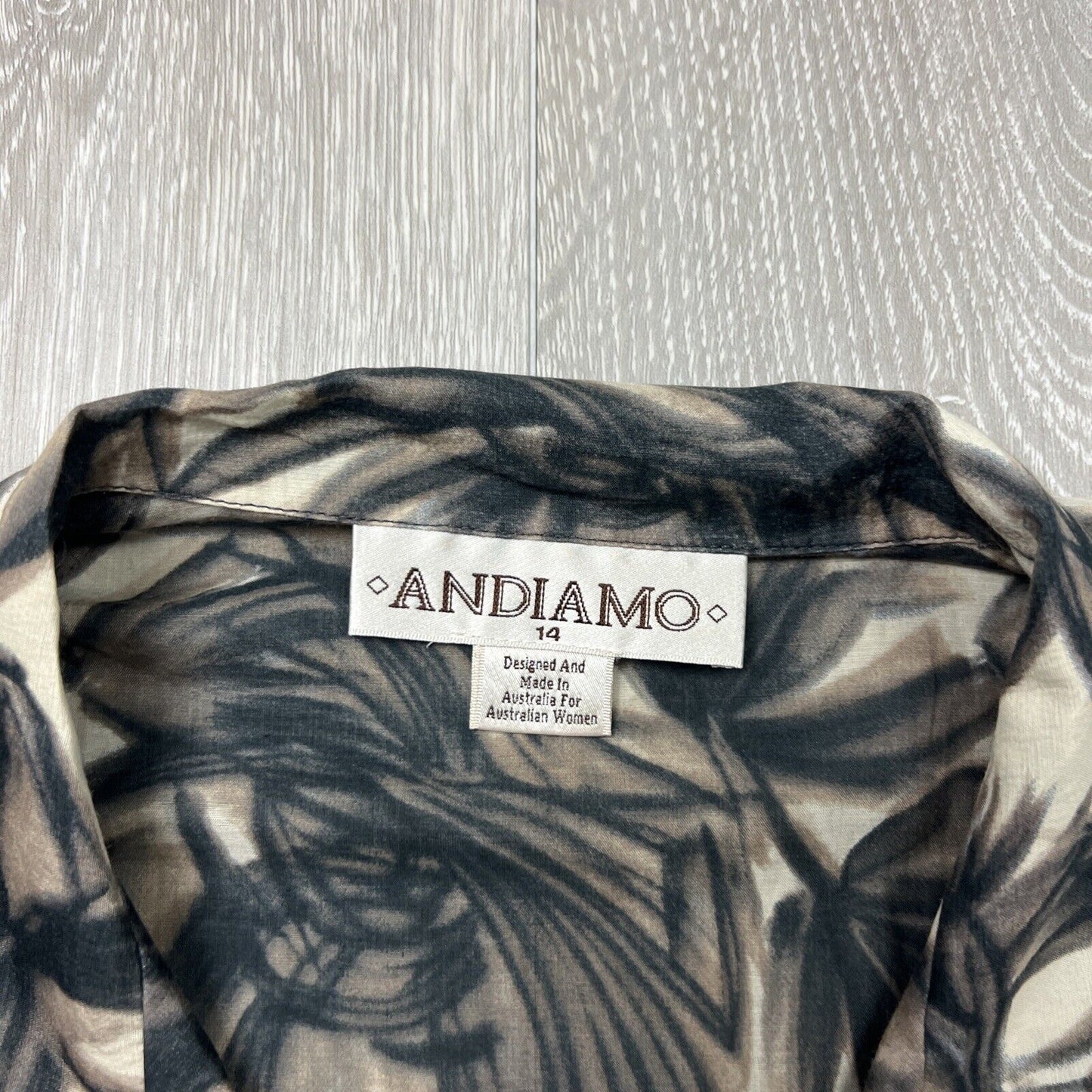 Andiamo Womens Button Up Tank Top Size 14 (Made in Aus)