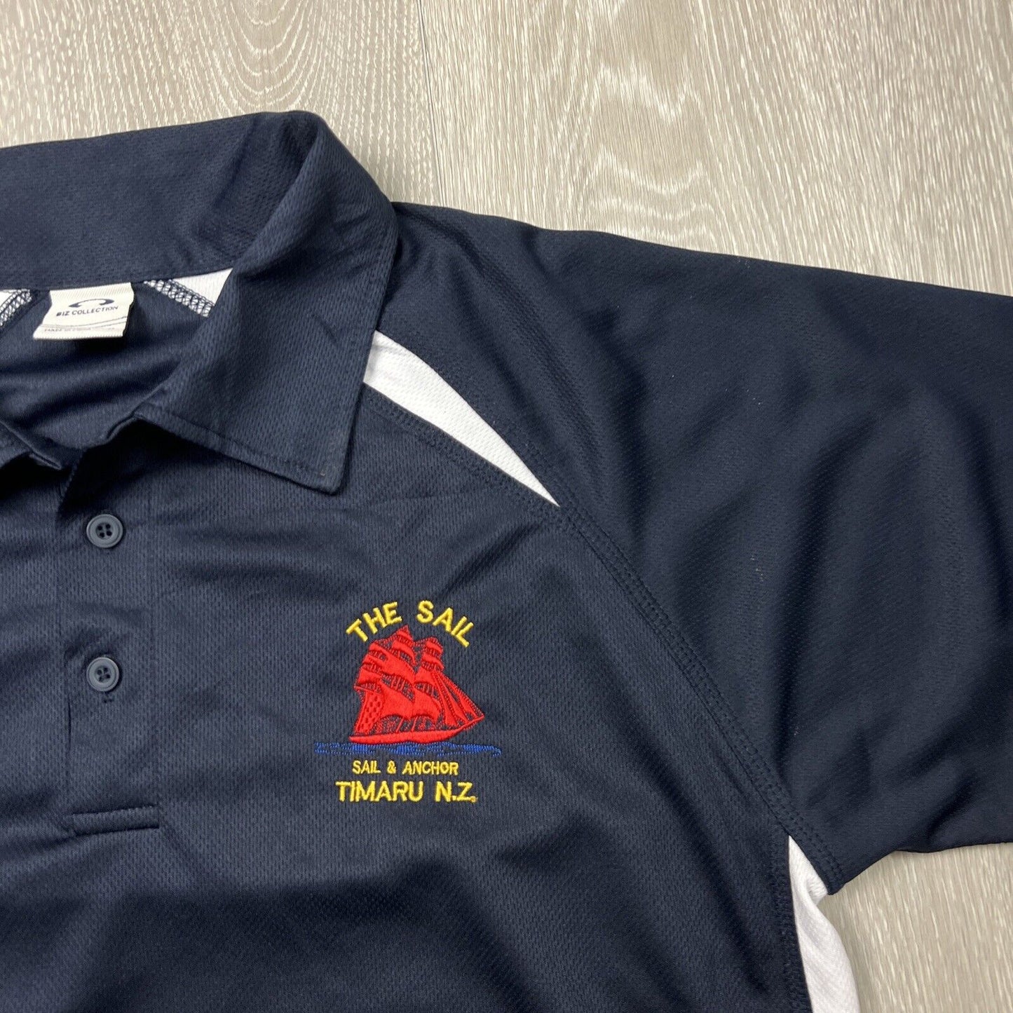 The Sail, Sail & Anchor Timaru NZ Bar & Cafe Mens Navy Polo Shirt Size M