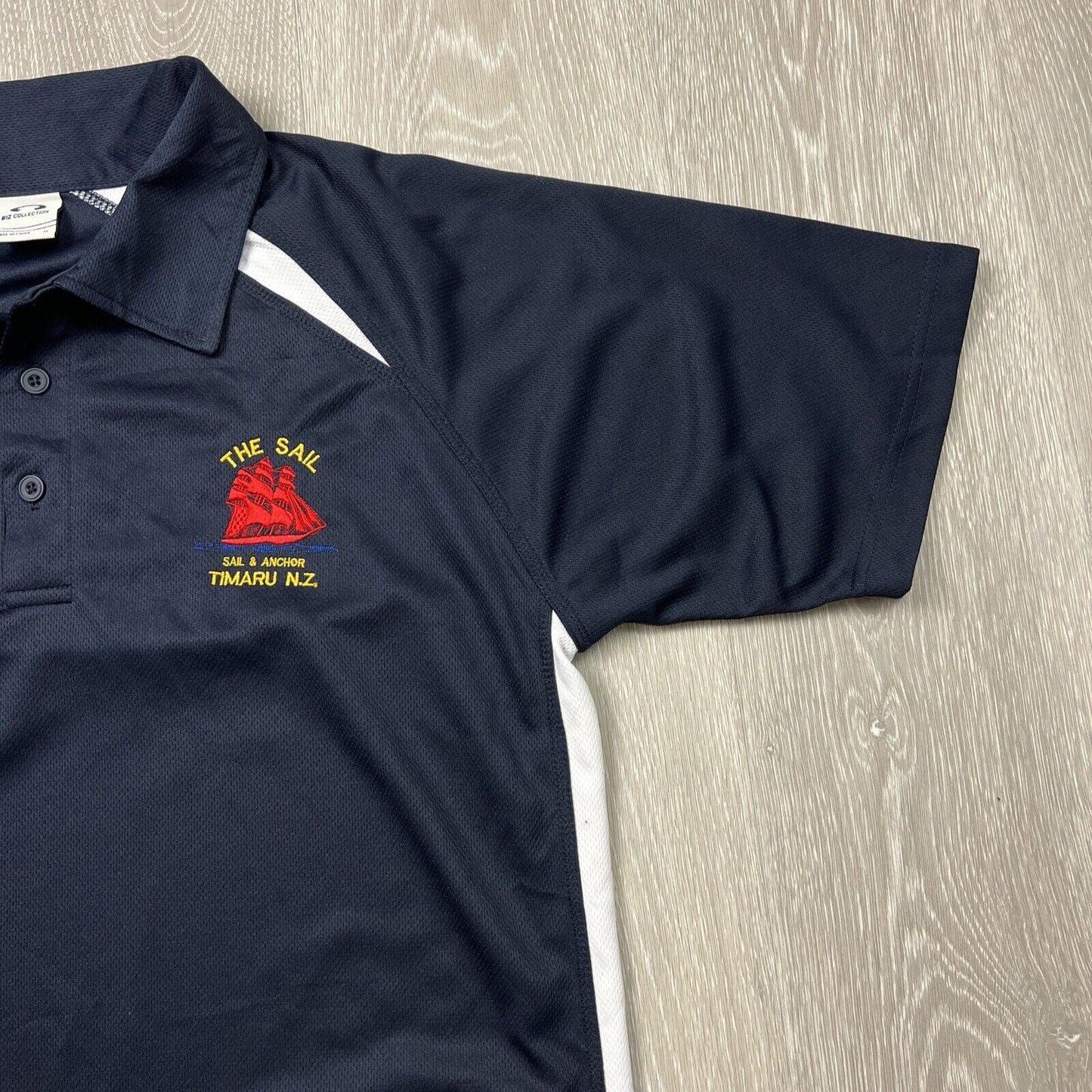 The Sail, Sail & Anchor Timaru NZ Bar & Cafe Mens Navy Polo Shirt Size M