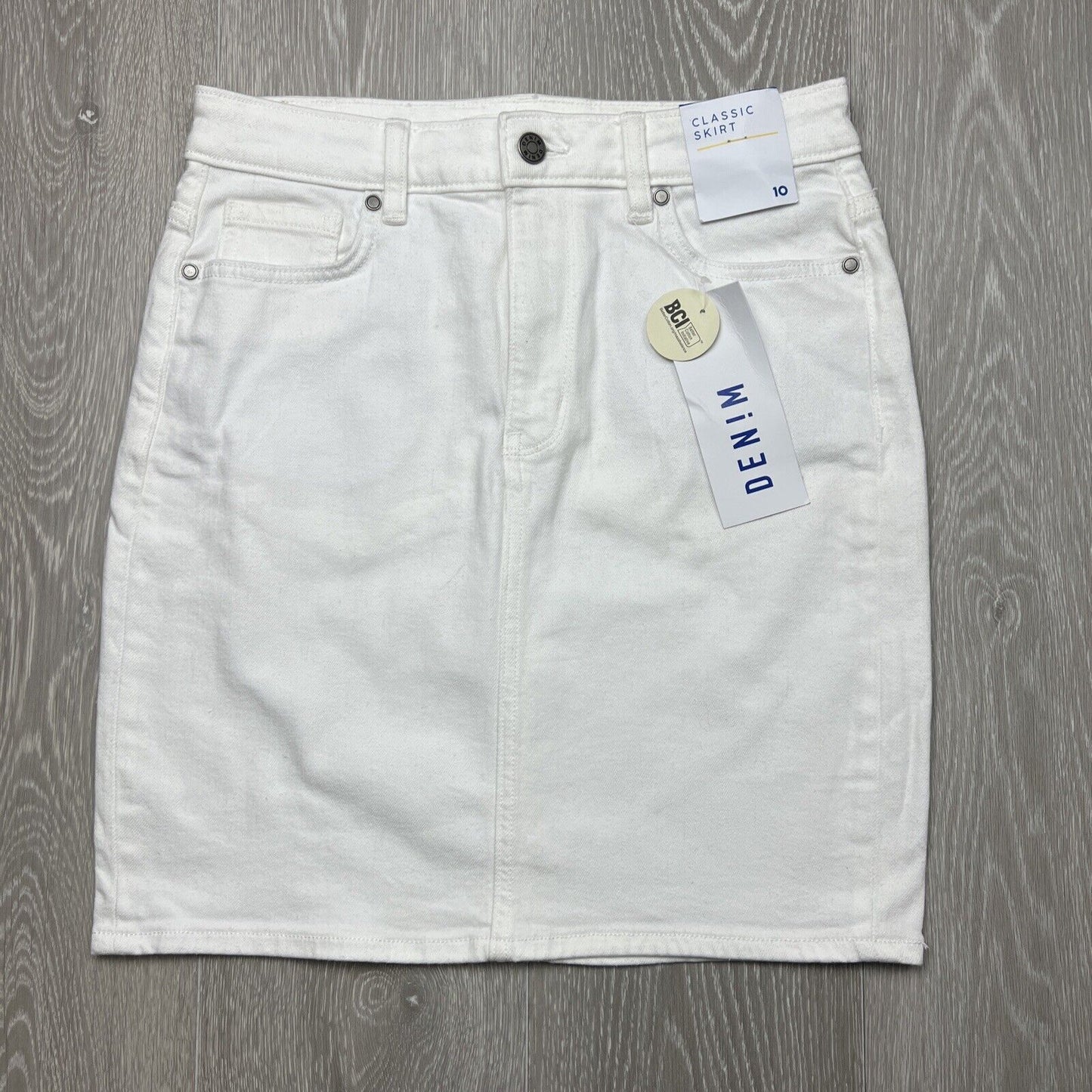 Target Womens Denim Classic White Denim Skirt Size 10 (New)