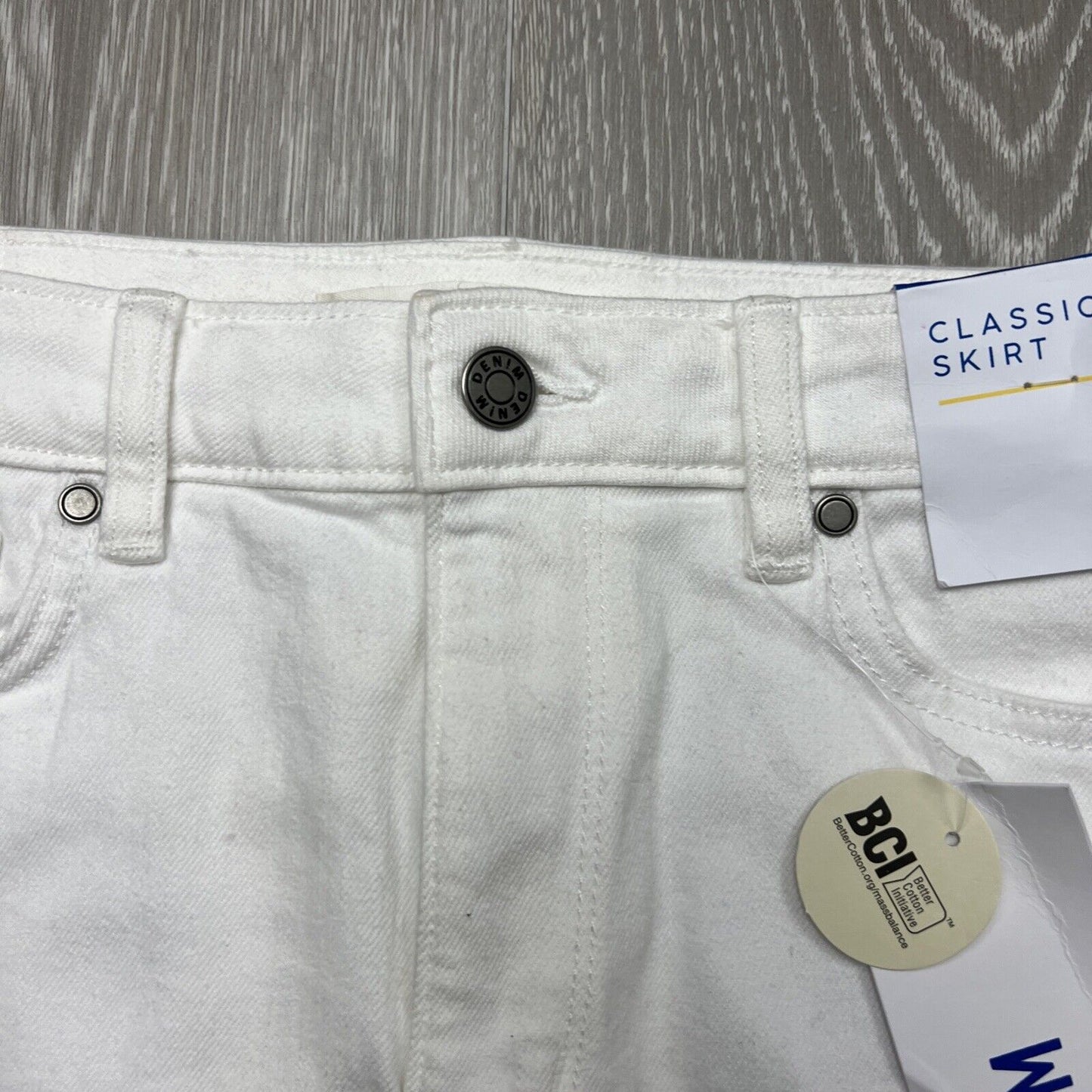 Target Womens Denim Classic White Denim Skirt Size 10 (New)