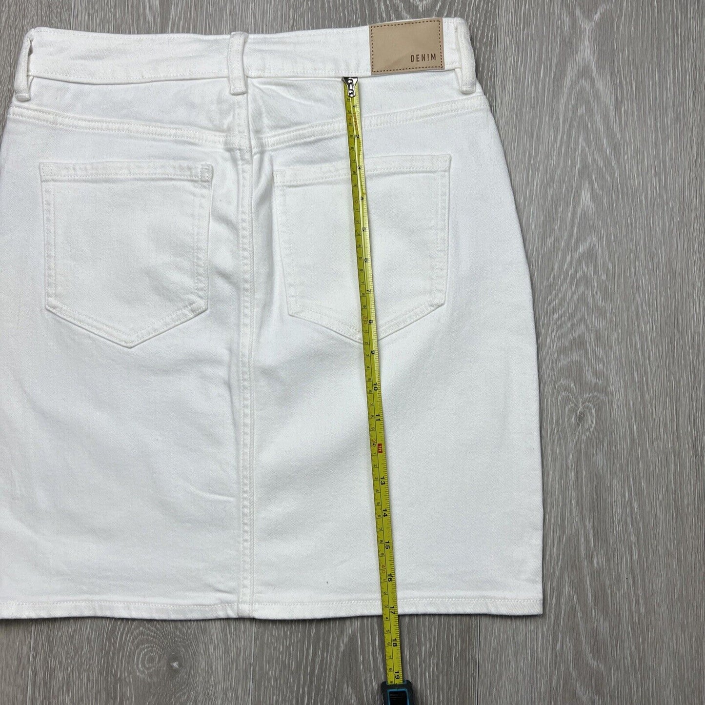 Target Womens Denim Classic White Denim Skirt Size 10 (New)