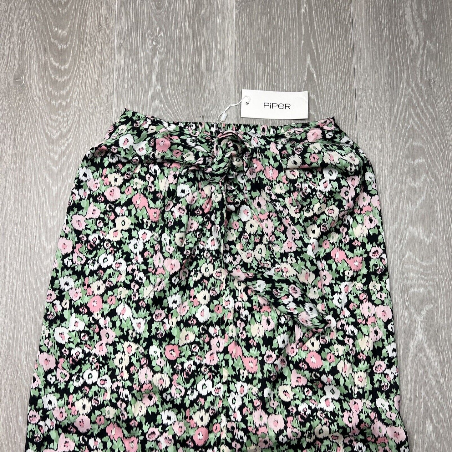 Piper Womens Skirt Floral Fields Size 8 (New)