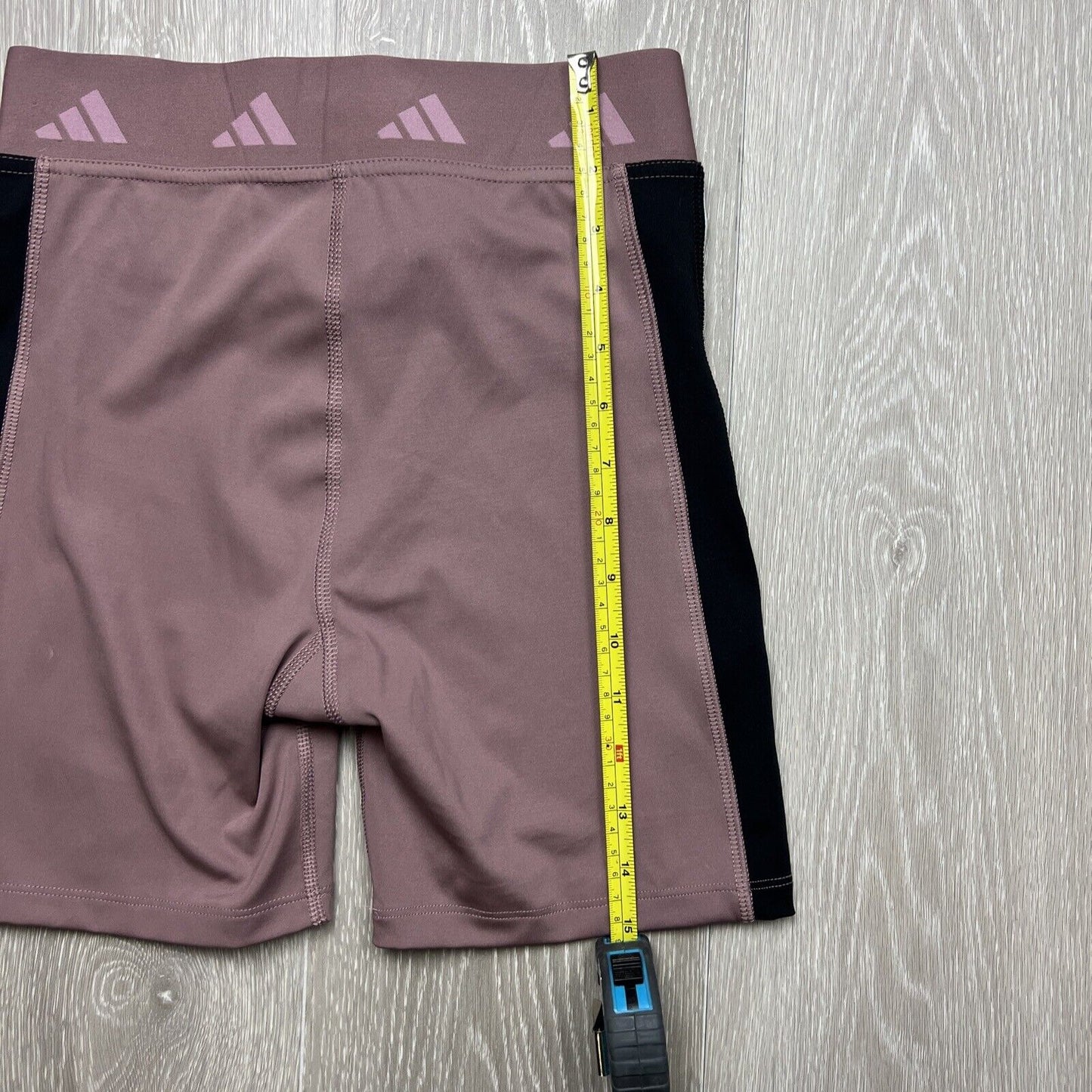 Adidas Womens Tech fit Bike Shorts Size Small