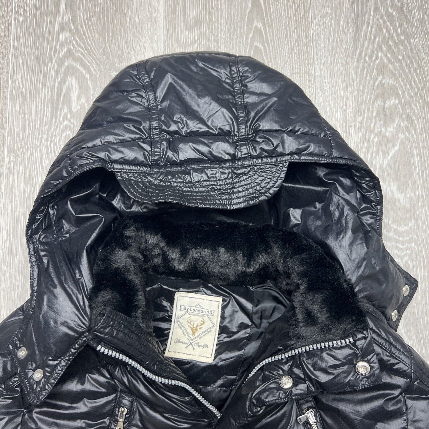 By London 13 Womens Hooded Puffer Jacket Size XS / S Approx