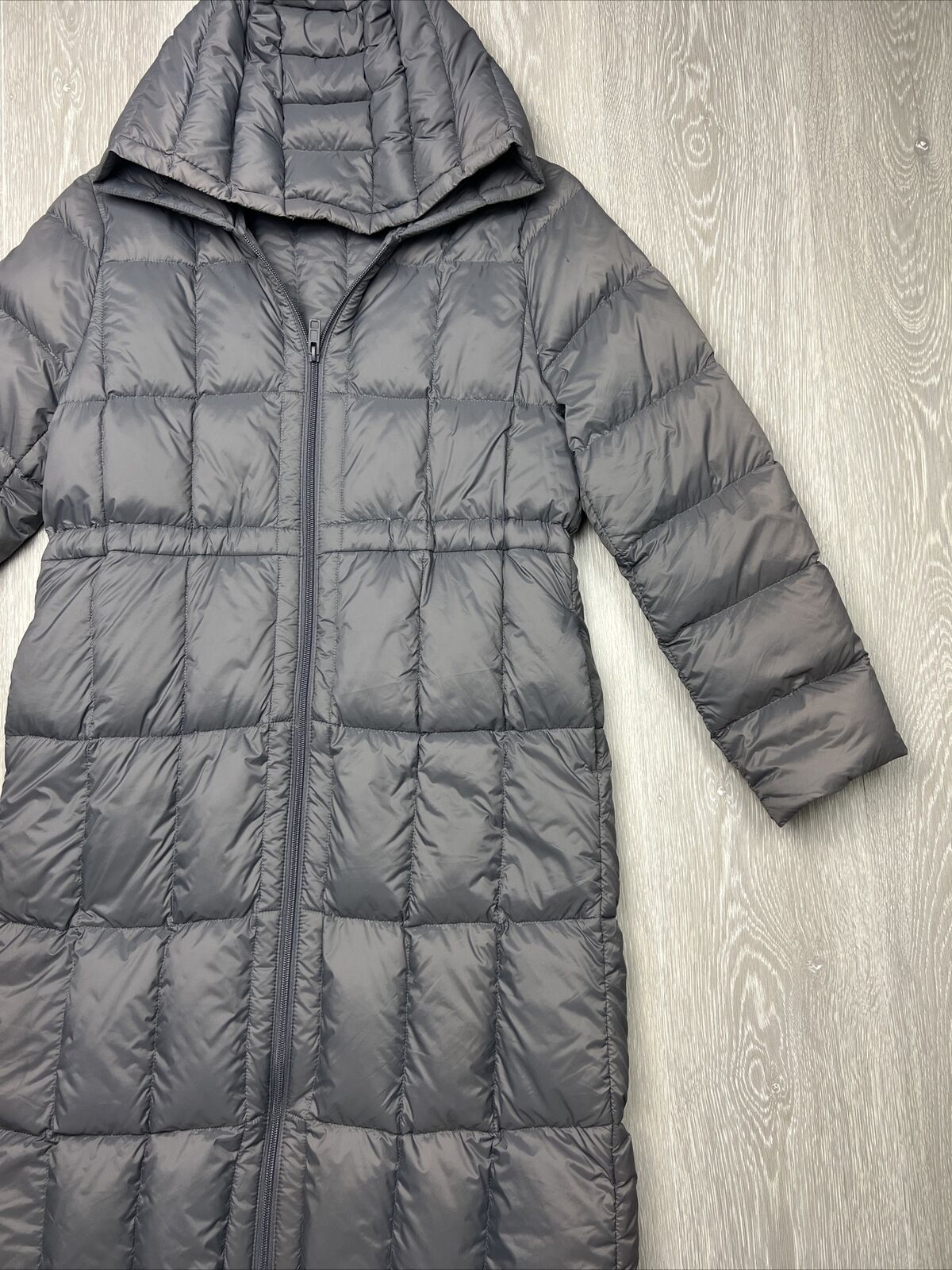 Cmcube Womens Grey Hooded Long Puffer Jacket Size S/M Approx