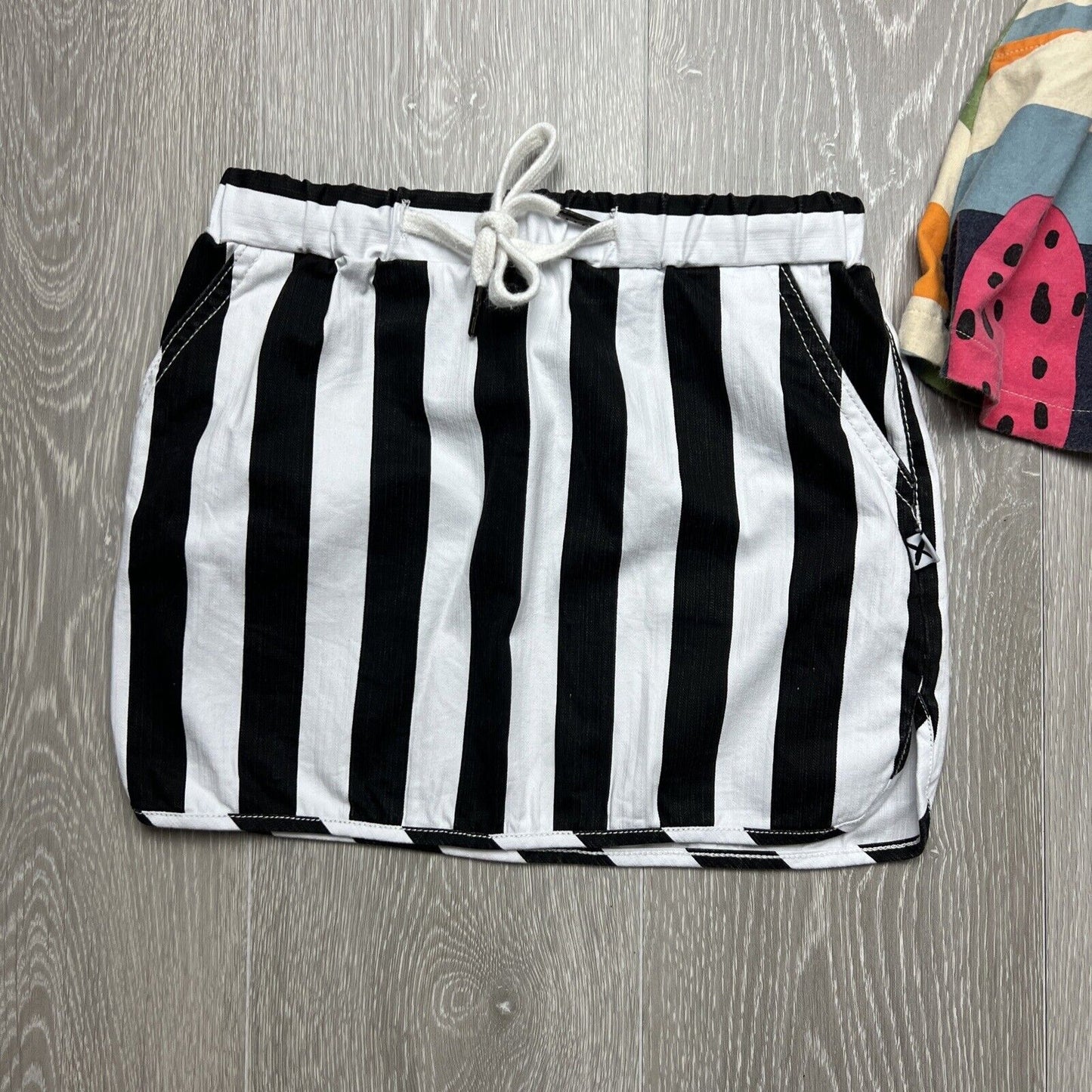 Minti Melbourne Girls Mini Skirts Size 5 & 6 Years