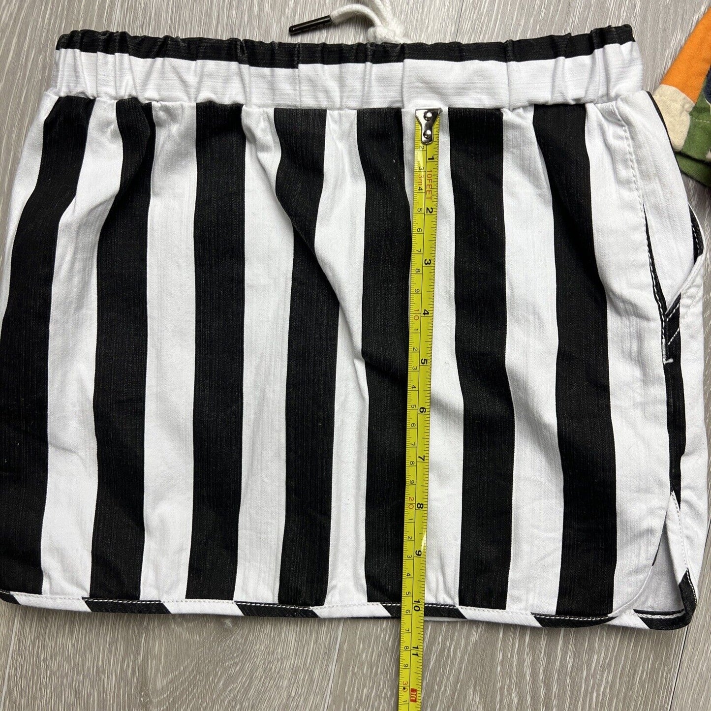 Minti Melbourne Girls Mini Skirts Size 5 & 6 Years