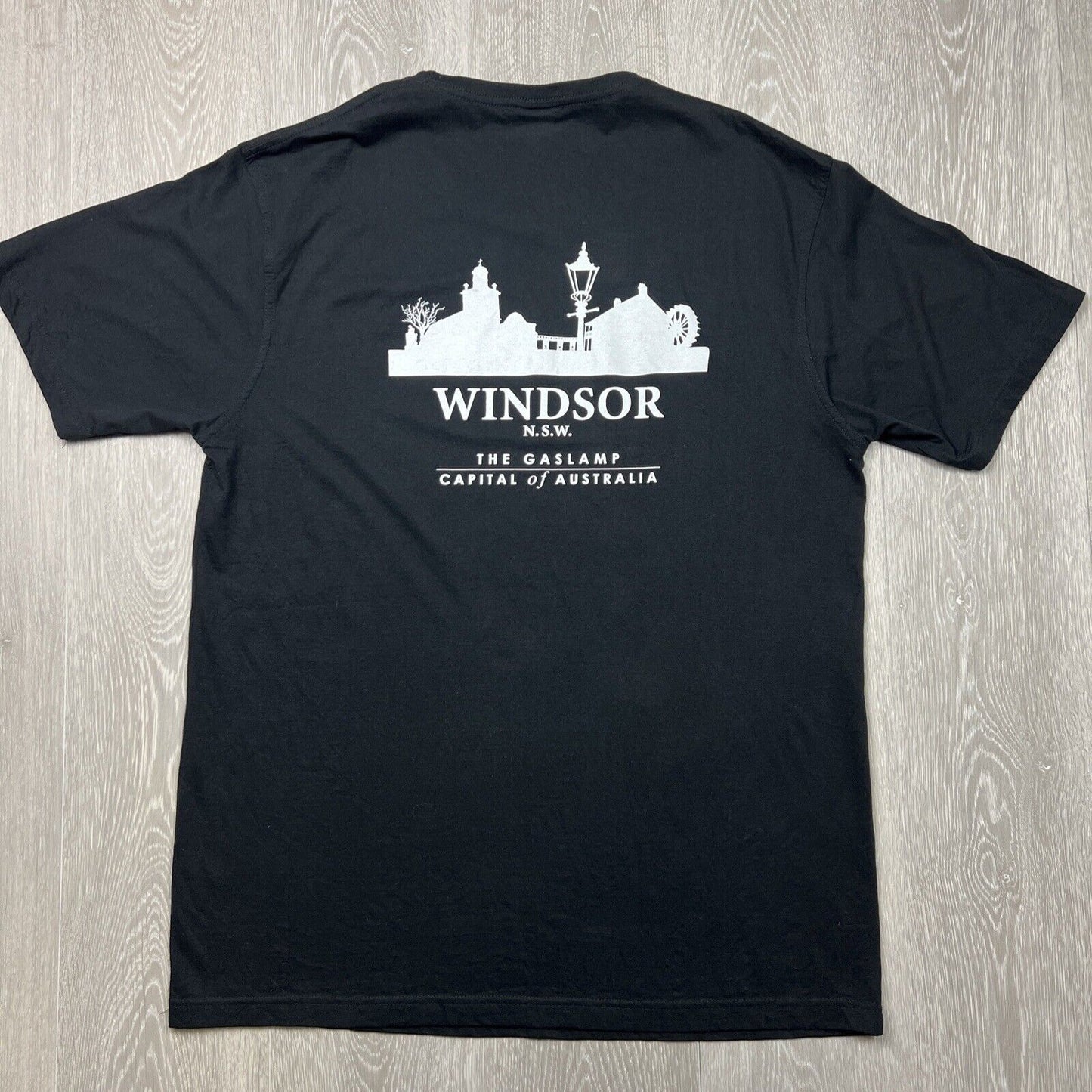 The Windsor Experience The Gaslight Capital Of AUS Mens Black T-Shirt Size 2XL