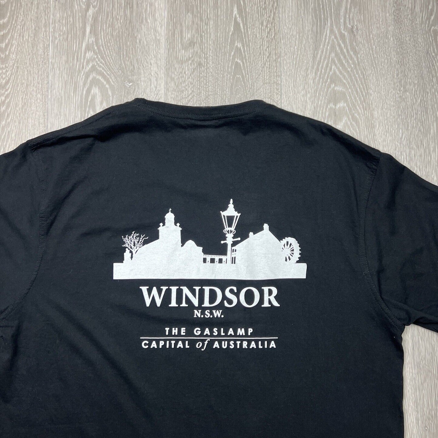 The Windsor Experience The Gaslight Capital Of AUS Mens Black T-Shirt Size 2XL