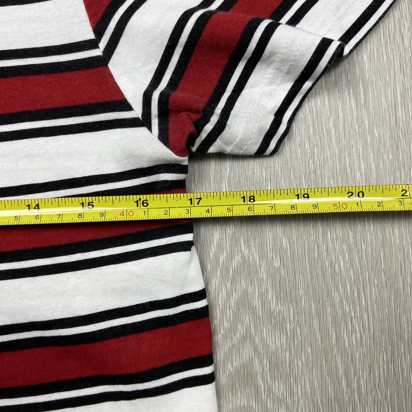 Guess Mens Striped T-Shirt Size Small