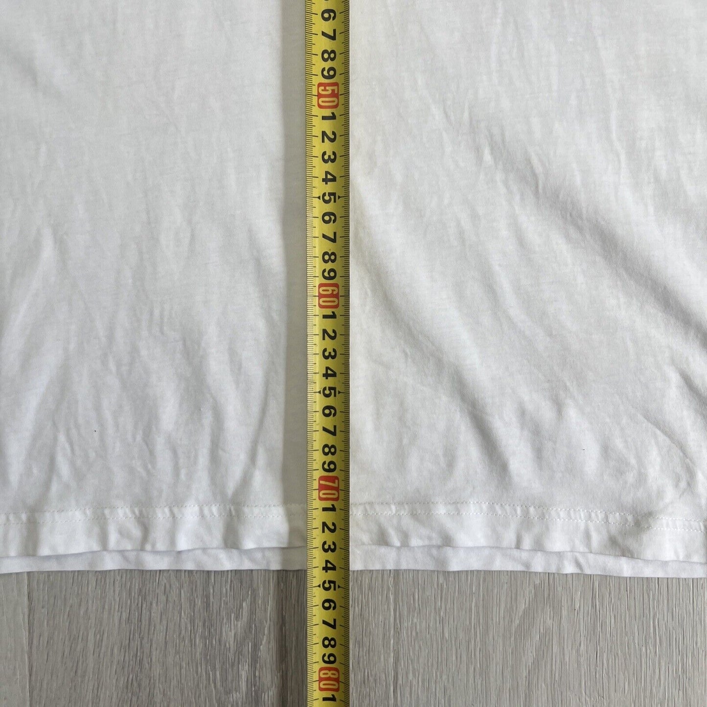 adidas Mens White T-Shirt Size XL (2 Small Holes)