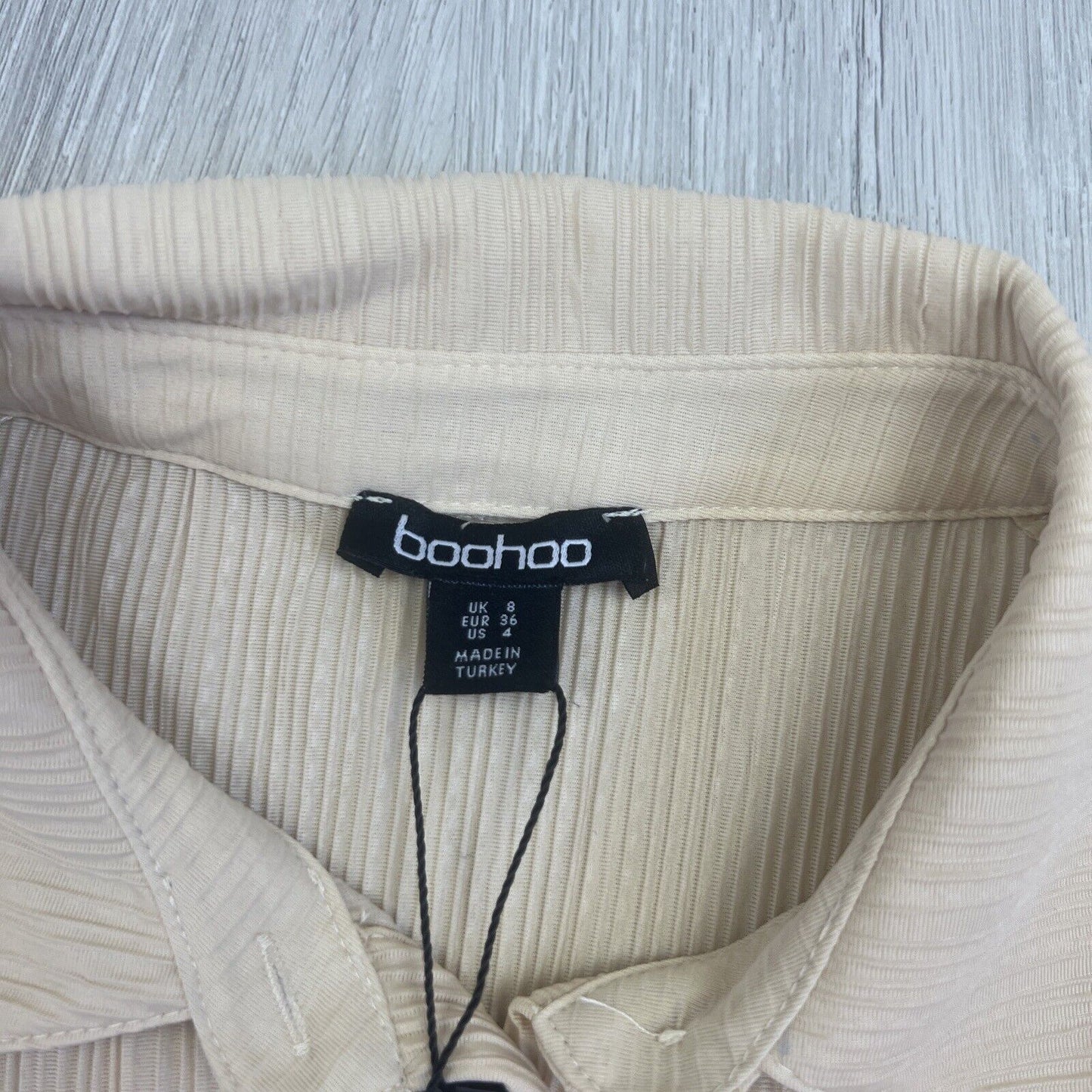 Boohoo Womens Shirt & Shorts Cream Set Size 8 (New)